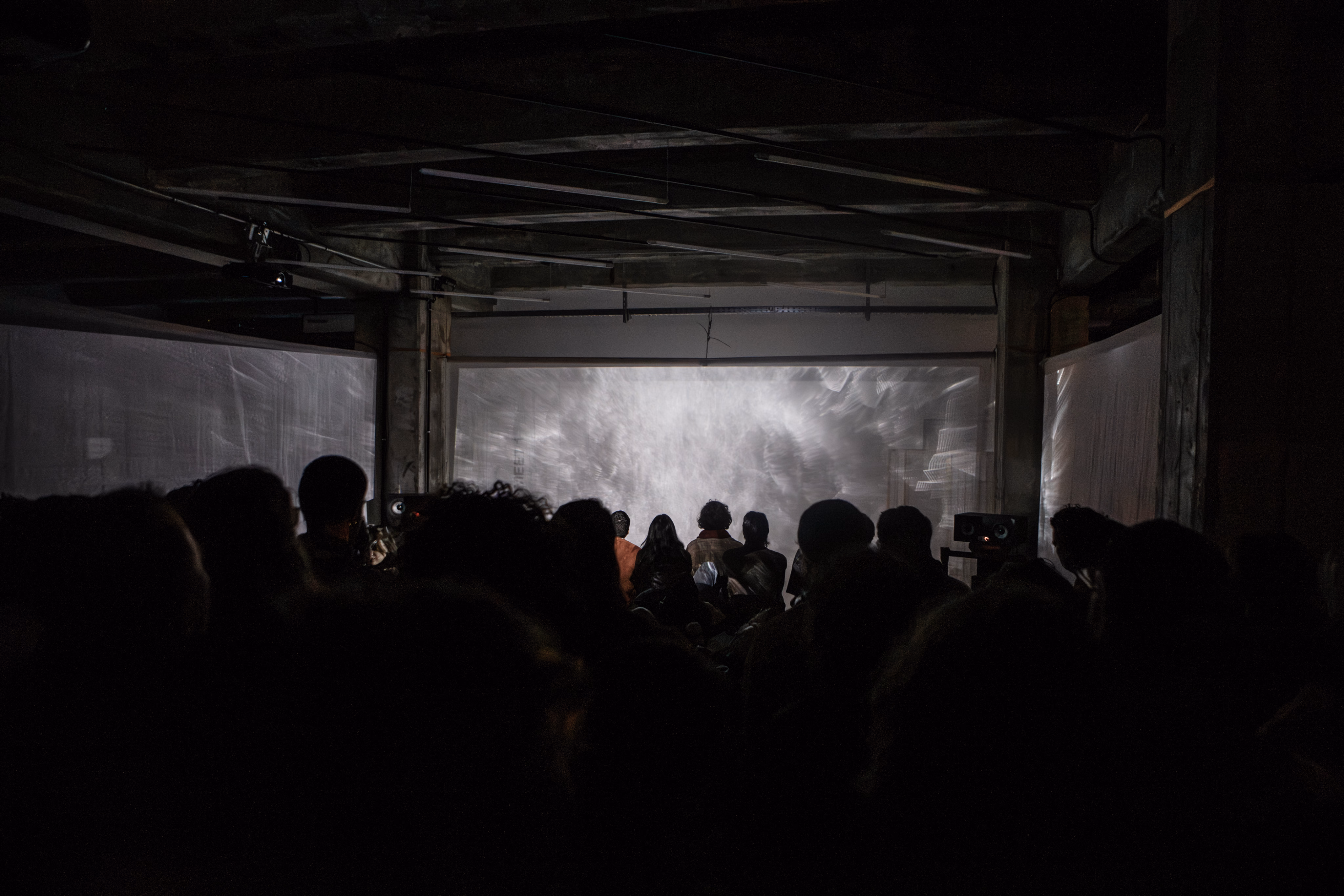 dis(orient) — immersive projection installation
